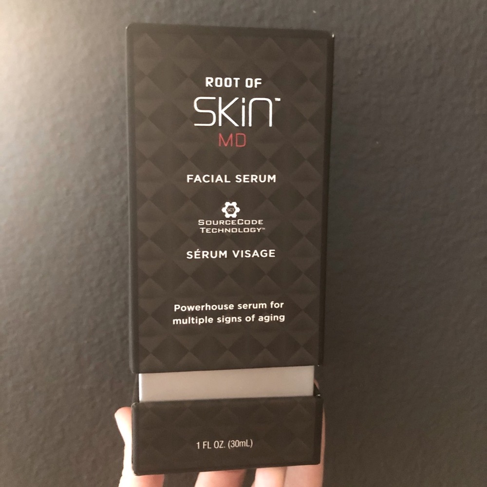 Root of Skin facial serum